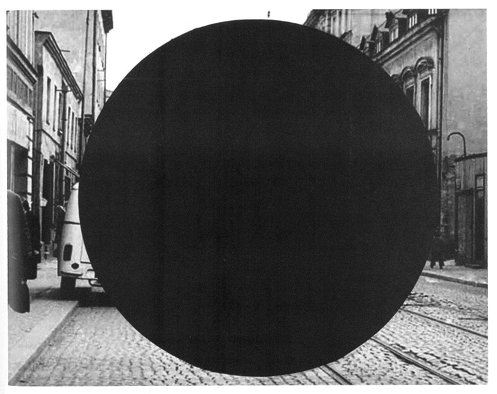 Ryszard Wasko, Homage for the Square,  bemalte Fotografie | painted photograph, © VG Bild-Kunst, Bonn 2026